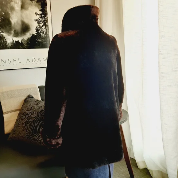 VTG Luxurious Brown Mouton Swing Coat - Picture 3 of 11